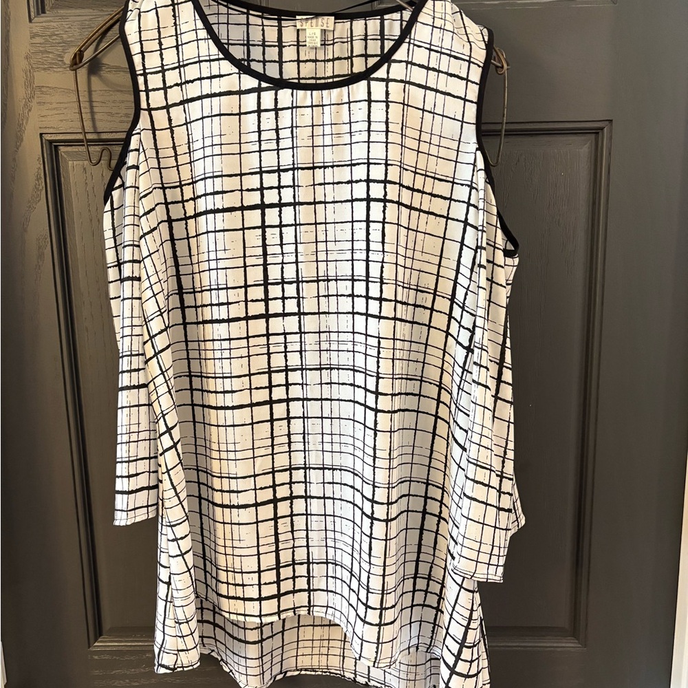 Cold Shoulder 3/4 length sleeve Blouse Cream and Black